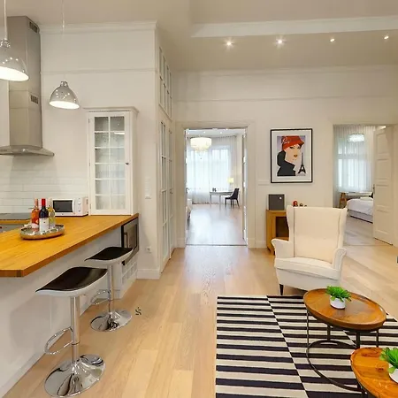 Romantic Riverview Bestern *