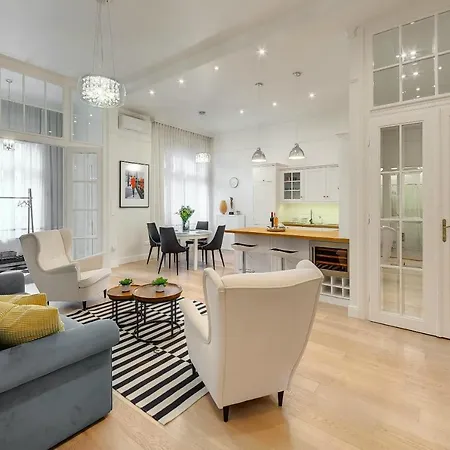 Romantic Riverview Bestern Διαμέρισμα *