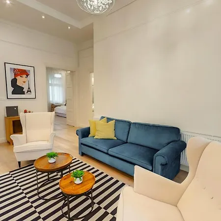 Romantic Riverview Bestern * Σέγκεντ